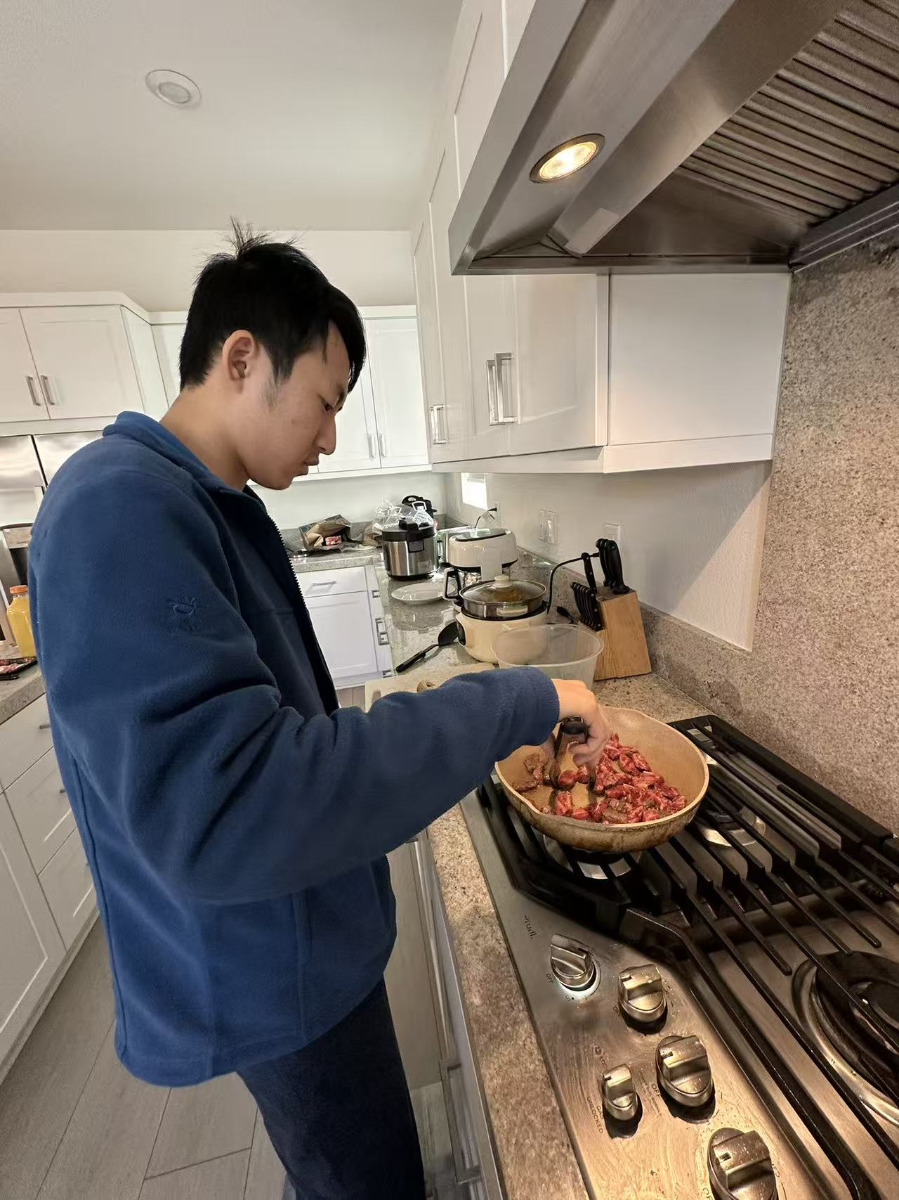 0534ae19844c78e6301f1d4fbae44a06